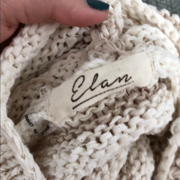 Crochet fringe crop top - Picture 4 of 4